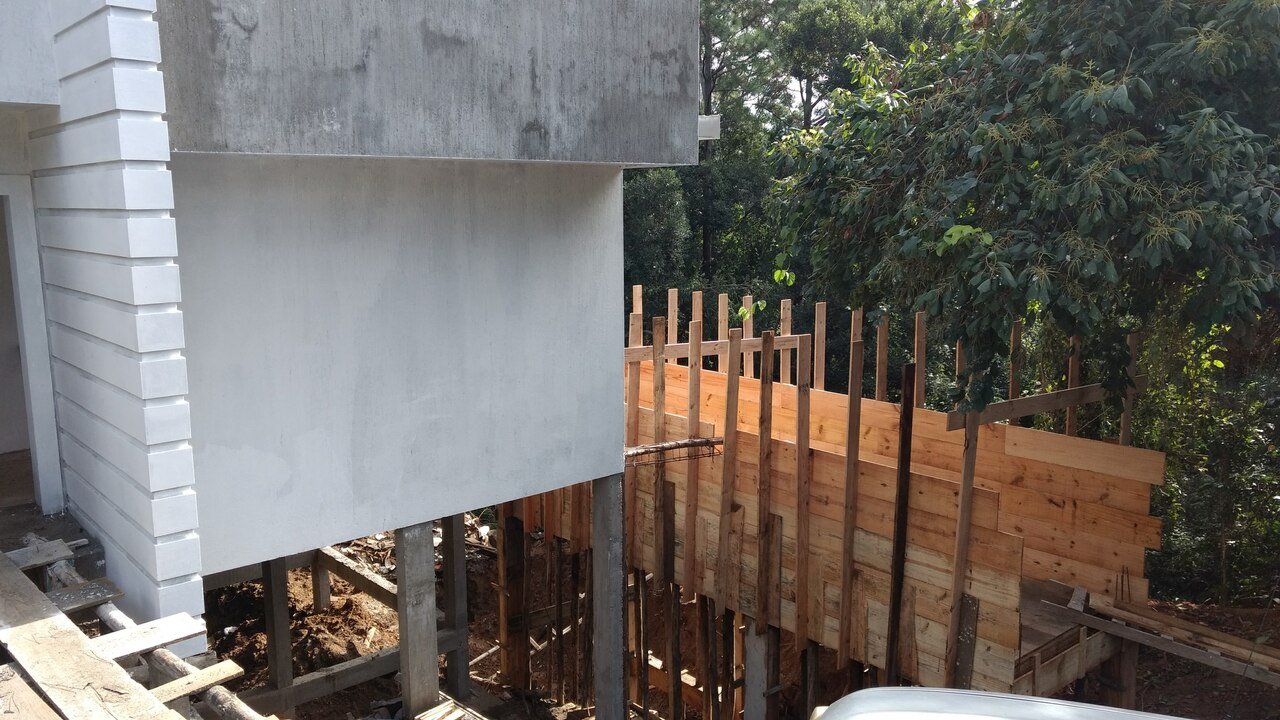 Serviços de piscinas de concreto, vinil e fibra