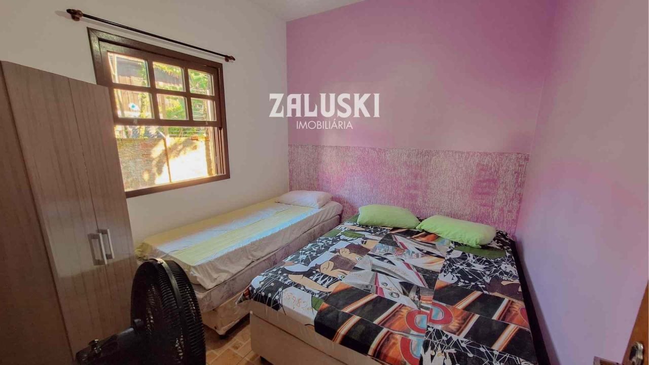 Casa a venda em Garopaba vista para o mar