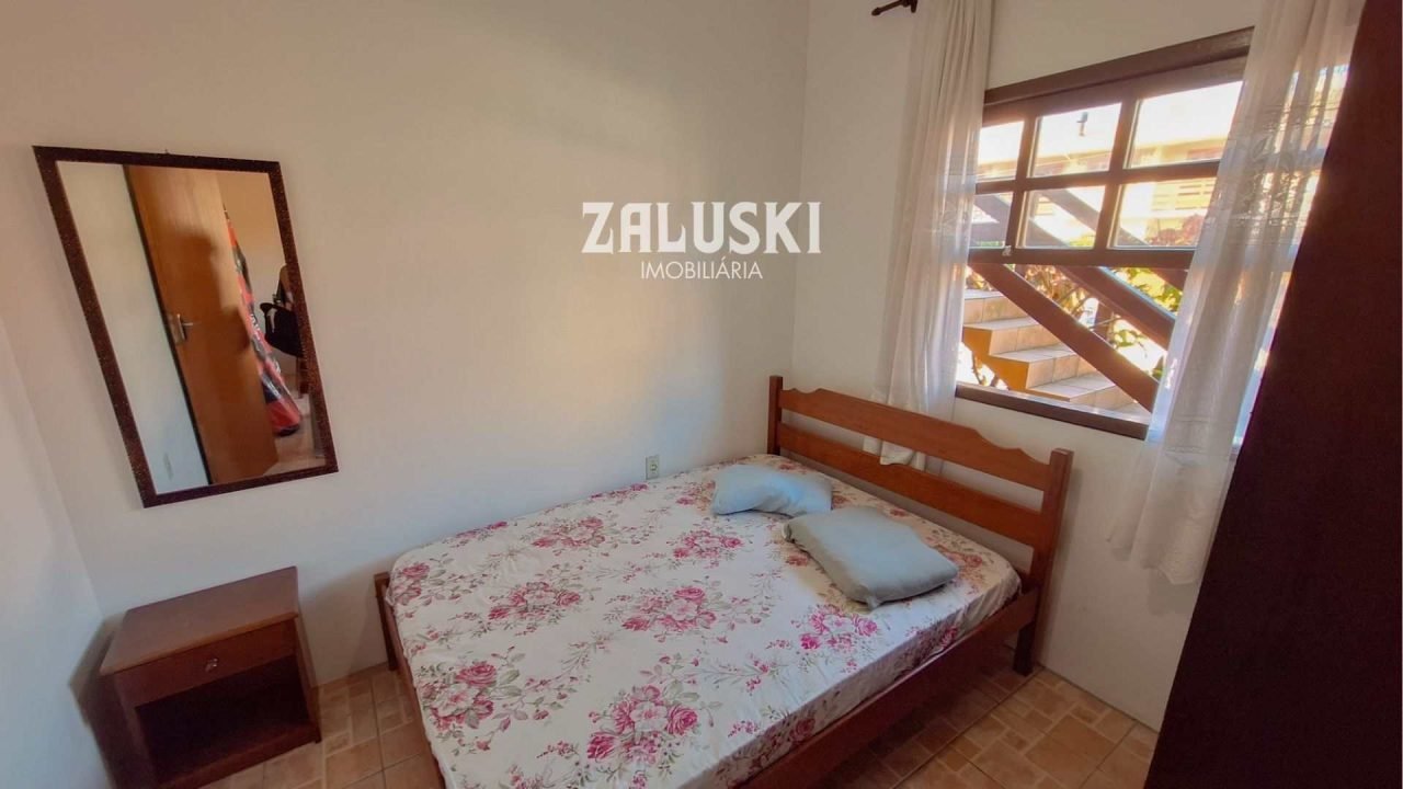 Casa a venda em Garopaba vista para o mar