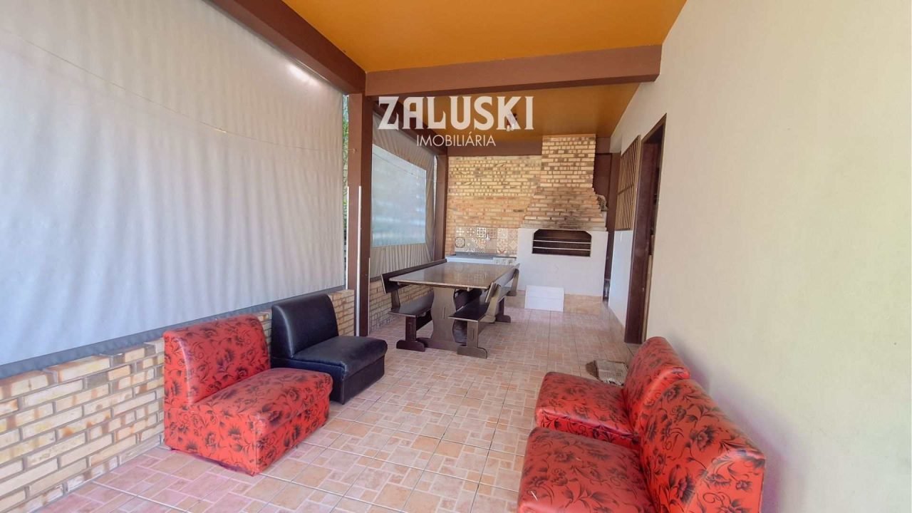 Casa a venda em Garopaba vista para o mar