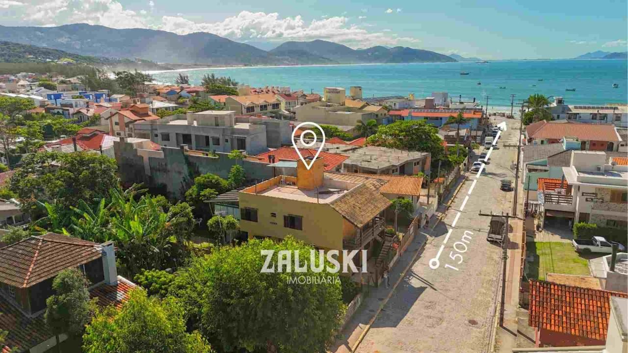 Casa a venda em Garopaba vista para o mar