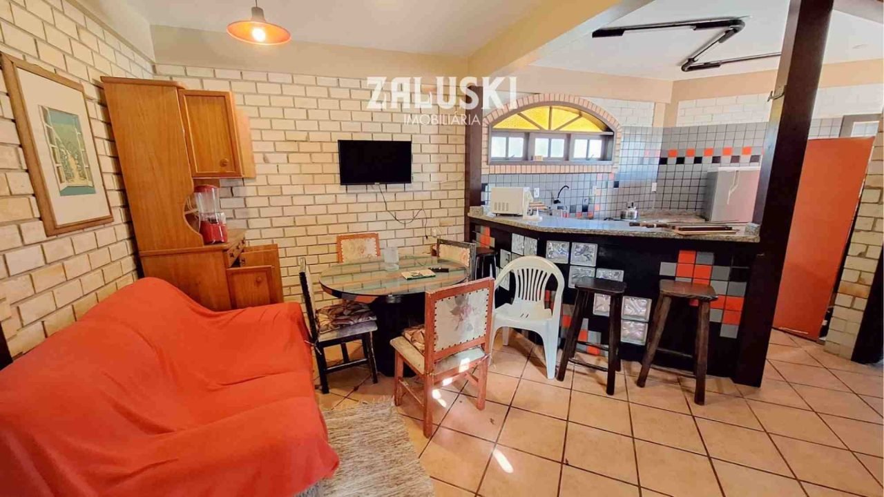 Casa a venda em Garopaba vista para o mar