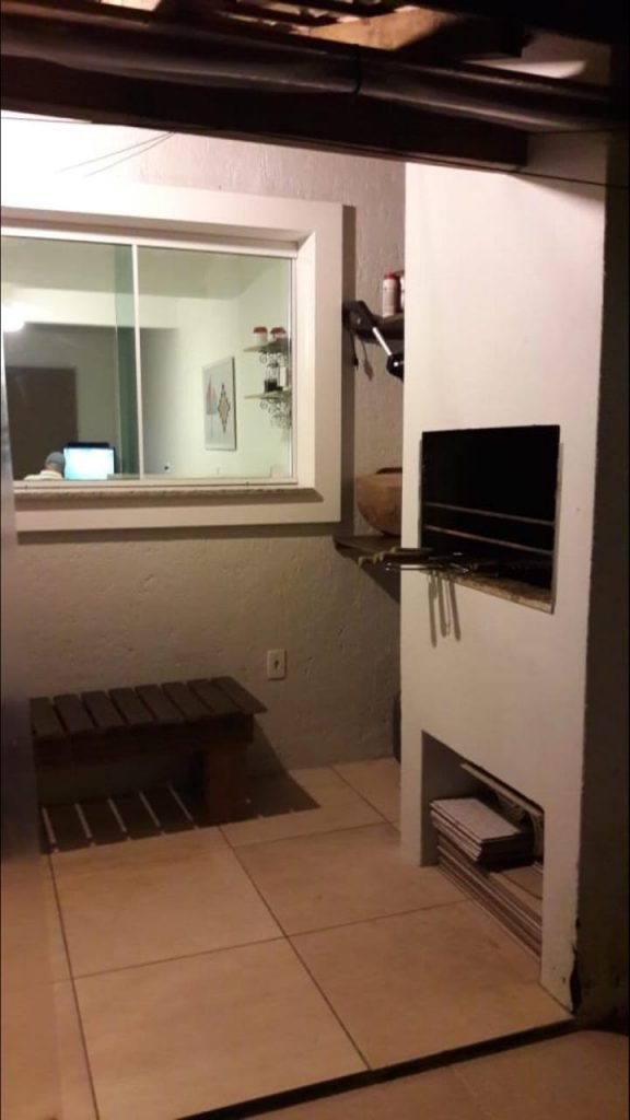 Casa a venda próximo da praia do centro de Garopaba! (96m²) Casa a venda próximo da praia do centro de Garopaba! (96m²)