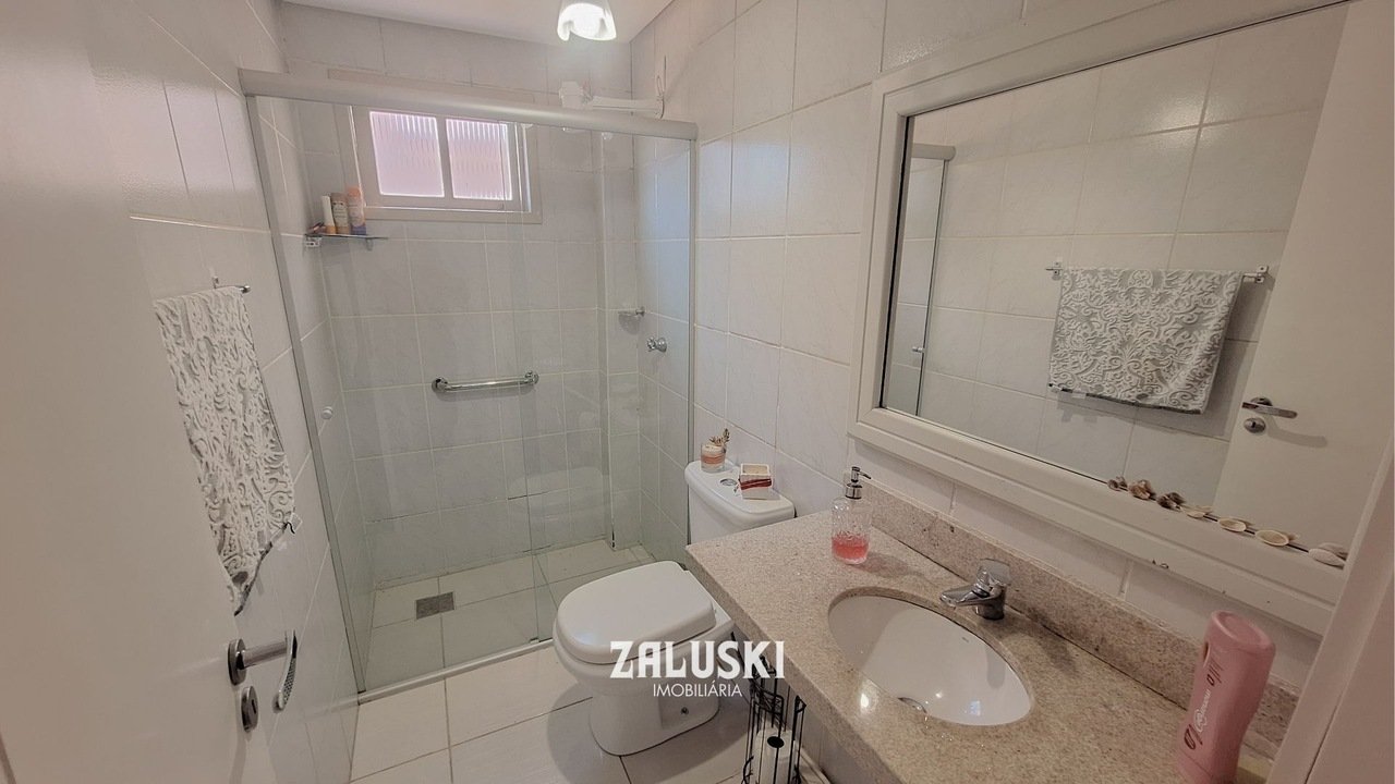 Village: Casa à venda em Garopaba (360m²)