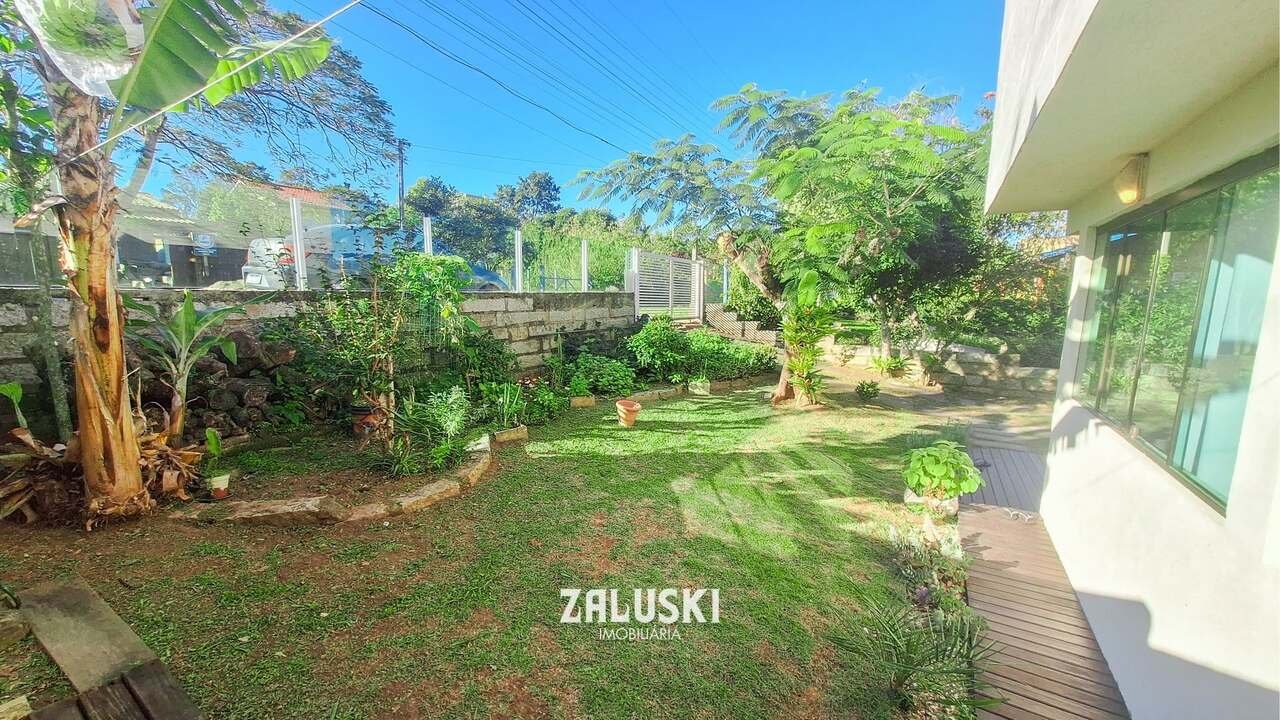 Village: Casa à venda em Garopaba (360m²)