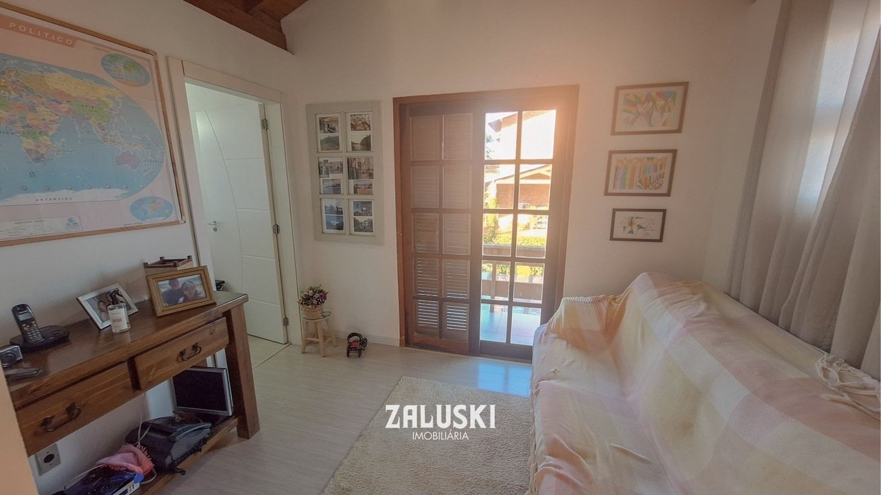 Village: Casa à venda em Garopaba (360m²)