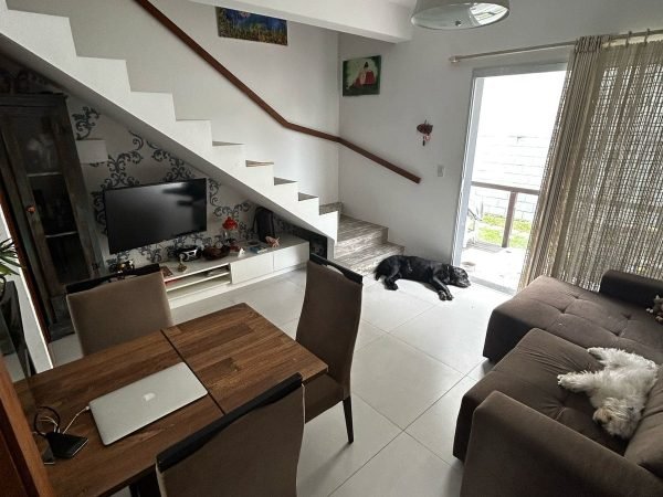 Sobrado a venda em Garopaba pertinho da praia!