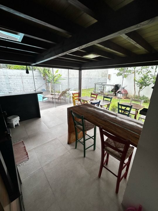 Sobrado a venda em Garopaba pertinho da praia!