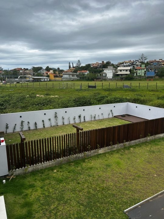 Sobrado a venda em Garopaba pertinho da praia!