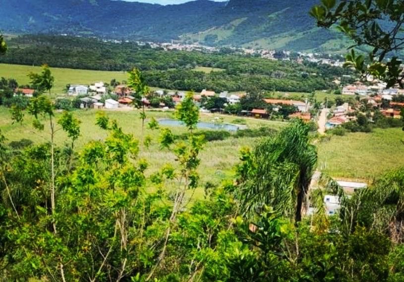 Terreno com projeto aprovado, Oportunidade de Investimento em Garopaba