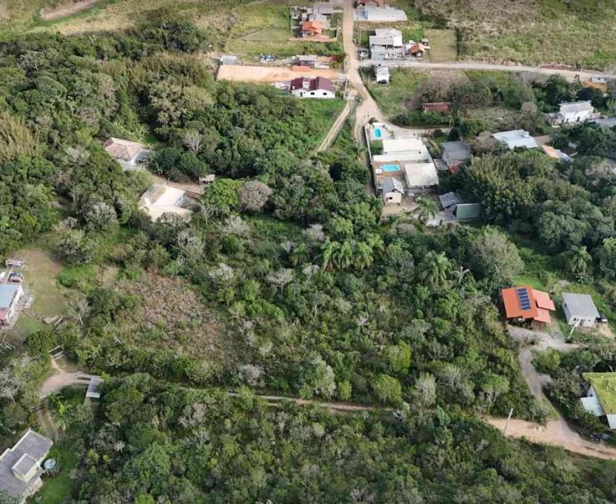 Terreno com projeto aprovado, Oportunidade de Investimento em Garopaba