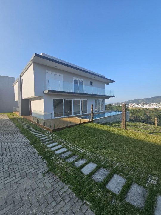 Casa em Garopaba com vista mar á venda! Casa em Garopaba com vista mar á venda!