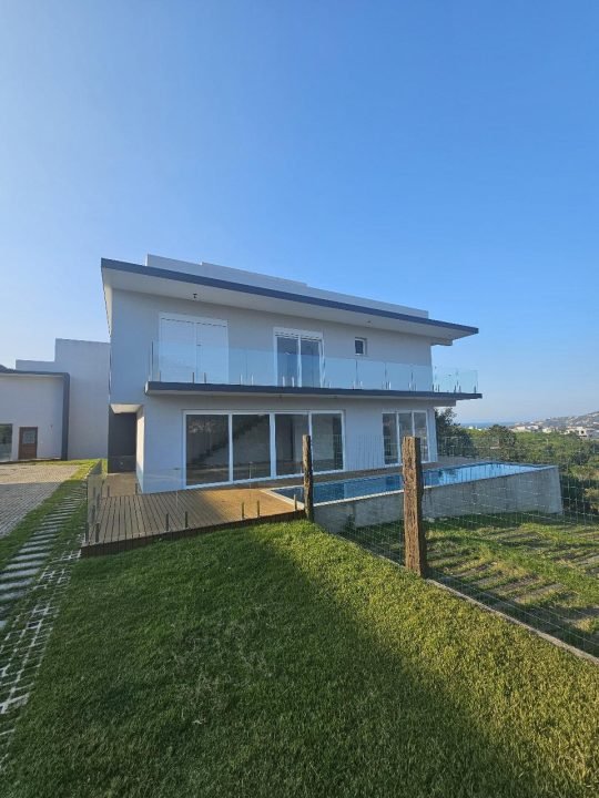 Casa em Garopaba com vista mar á venda! Casa em Garopaba com vista mar á venda!