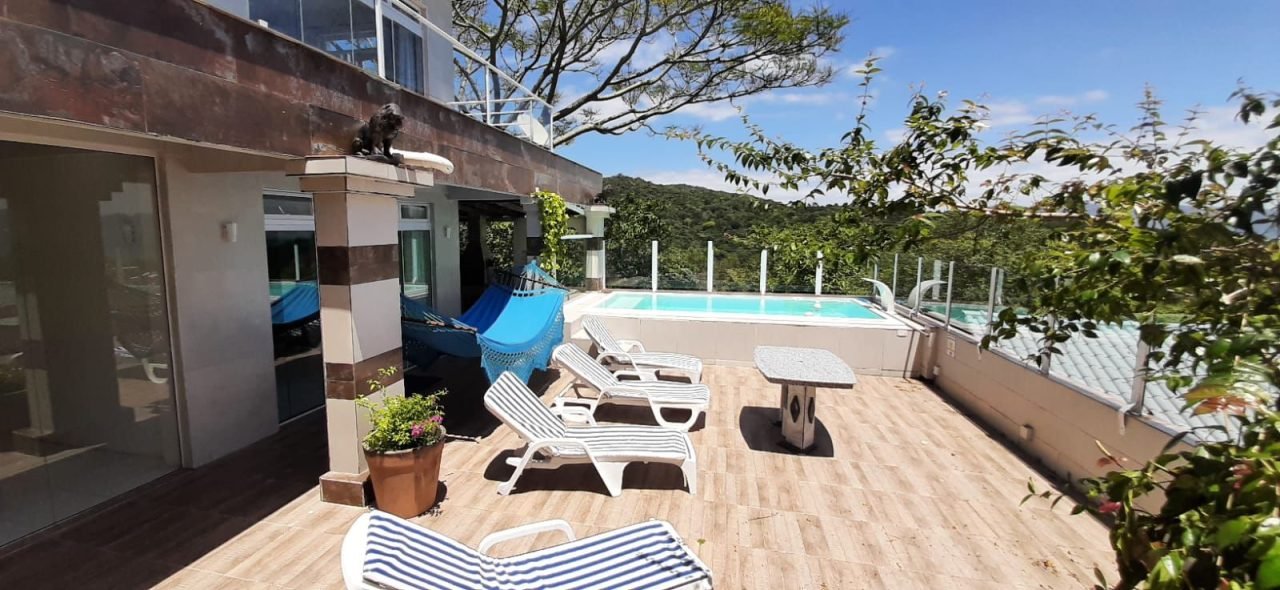Casa com 4 dormitórios para aluguel temporada em Porto Belo! Casa com 4 dormitórios para aluguel temporada em Porto Belo!