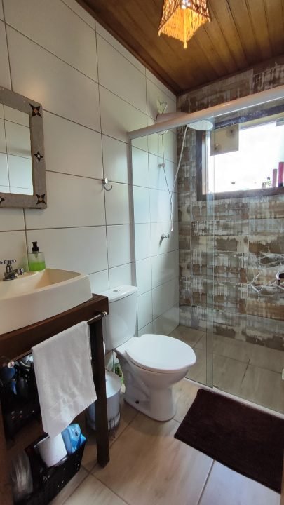Casa pequena beira da lagoa em Imbituba, SC! (1.040m²)
