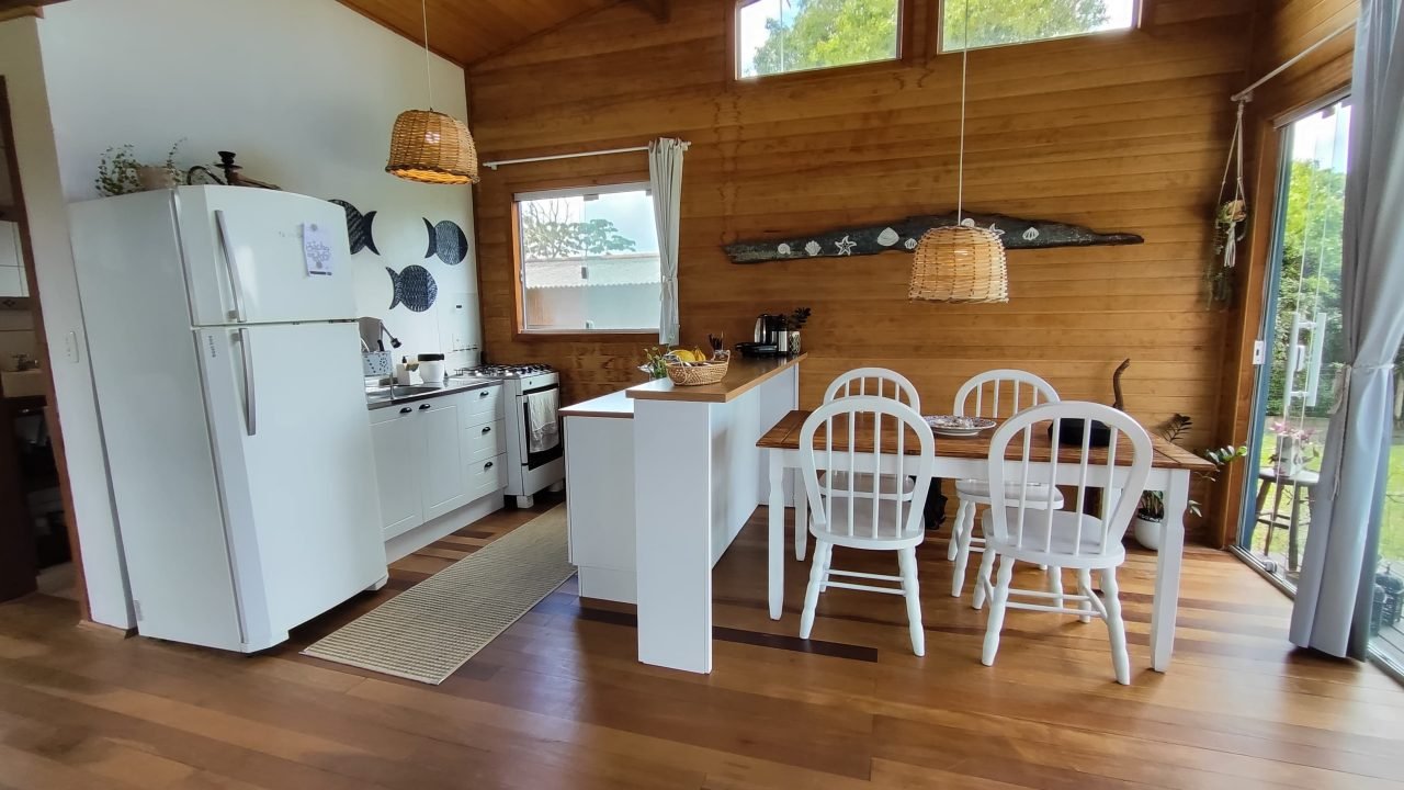Casa pequena beira da lagoa em Imbituba, SC! (1.040m²)