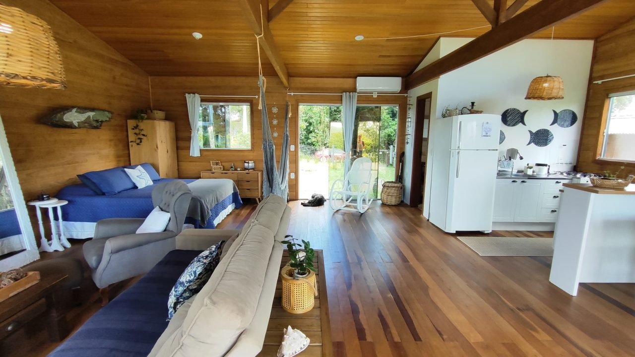 Casa pequena beira da lagoa em Imbituba, SC! (1.040m²)