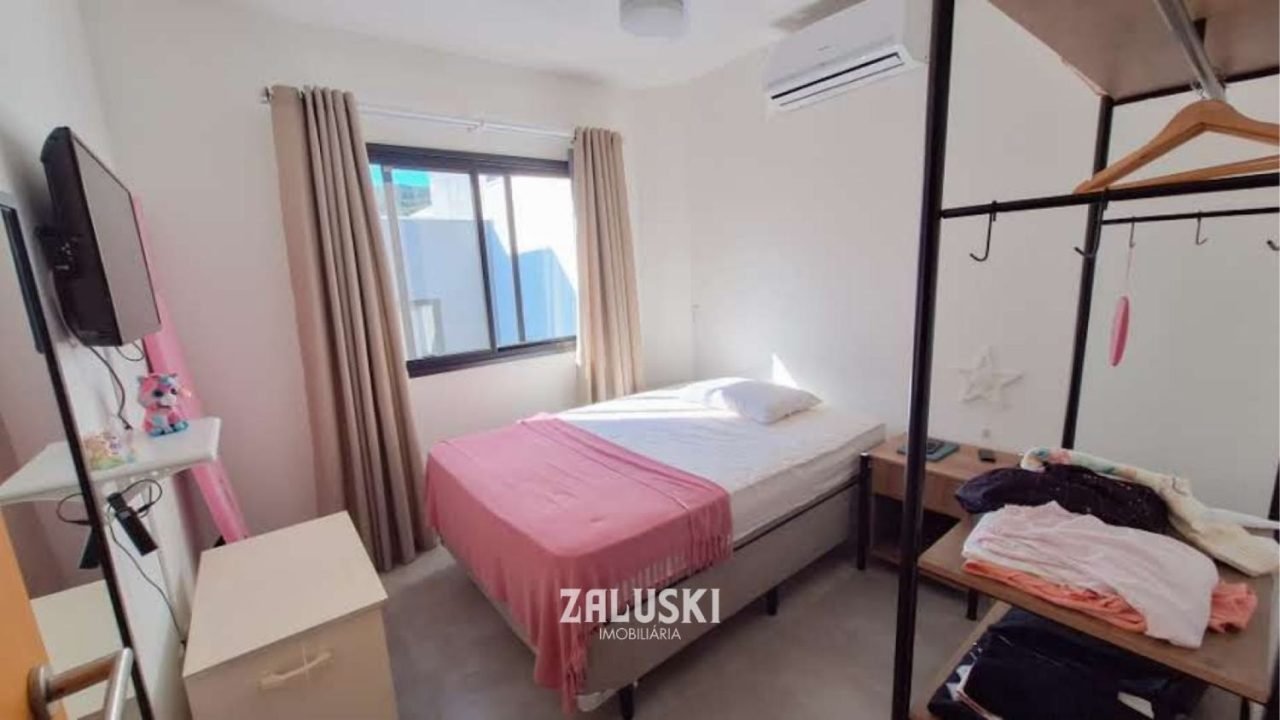 Casa à Venda no Residencial Jardim Panorâmico em Garopaba