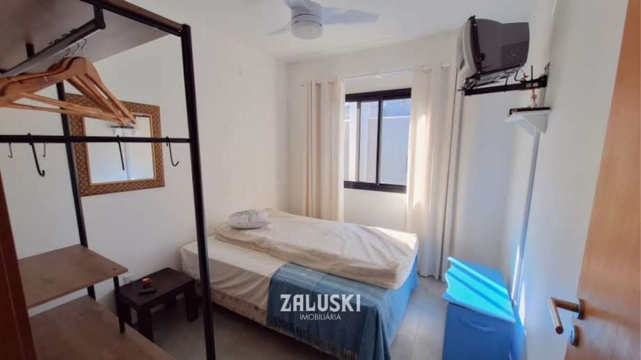 Casa à Venda no Residencial Jardim Panorâmico em Garopaba