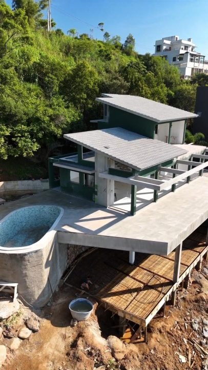 Construtora em Garopaba: Casa de Alto Padrão no bairro Siriú Construtora em Garopaba: Casa de Alto Padrão no bairro Siriú