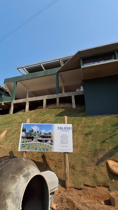 Construtora em Garopaba: Casa de Alto Padrão no bairro Siriú Construtora em Garopaba: Casa de Alto Padrão no bairro Siriú