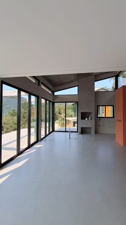 Construtora em Garopaba: Casa de Alto Padrão no bairro Siriú Construtora em Garopaba: Casa de Alto Padrão no bairro Siriú
