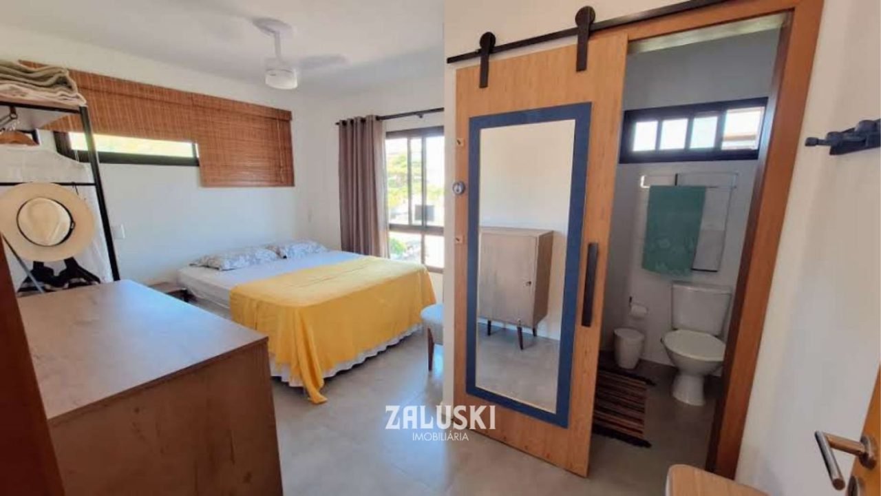 Casa à Venda no Residencial Jardim Panorâmico em Garopaba