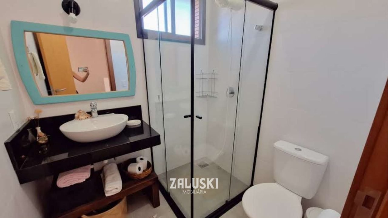 Casa à Venda no Residencial Jardim Panorâmico em Garopaba