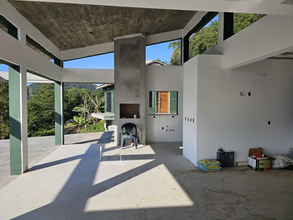 Construtora em Garopaba: Casa de Alto Padrão no bairro Siriú Construtora em Garopaba: Casa de Alto Padrão no bairro Siriú