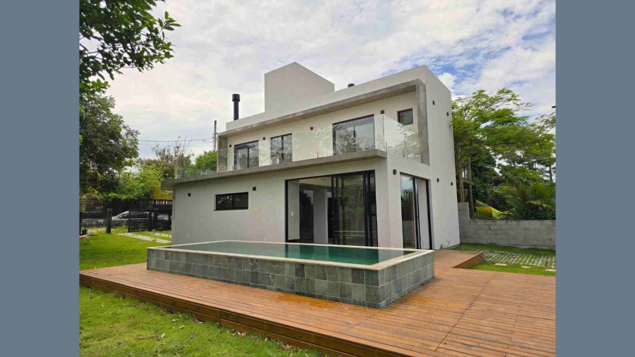 Construtora em Garopaba – Casa venda na Praia do Rosa Construtora em Garopaba – Casa venda na Praia do Rosa