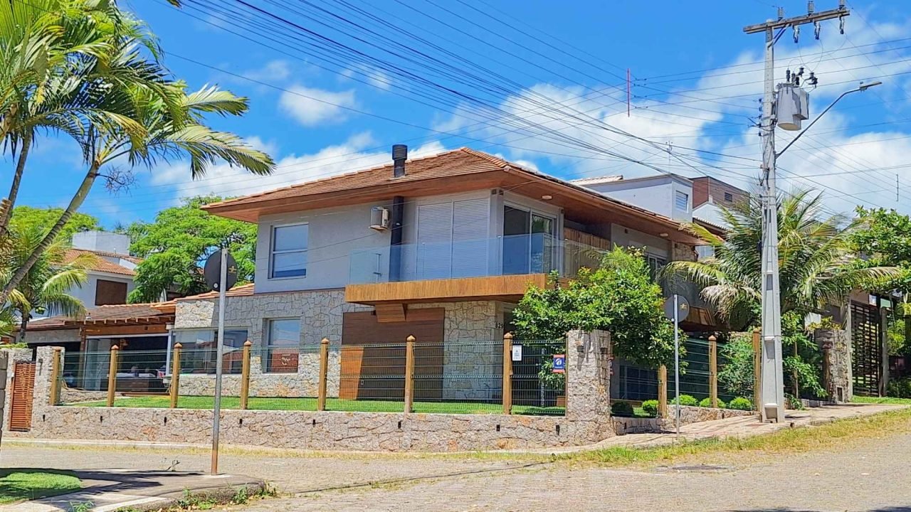 Construtora em Garopaba: Casa de Alto padrão Construtora em Garopaba: Casa de Alto padrão