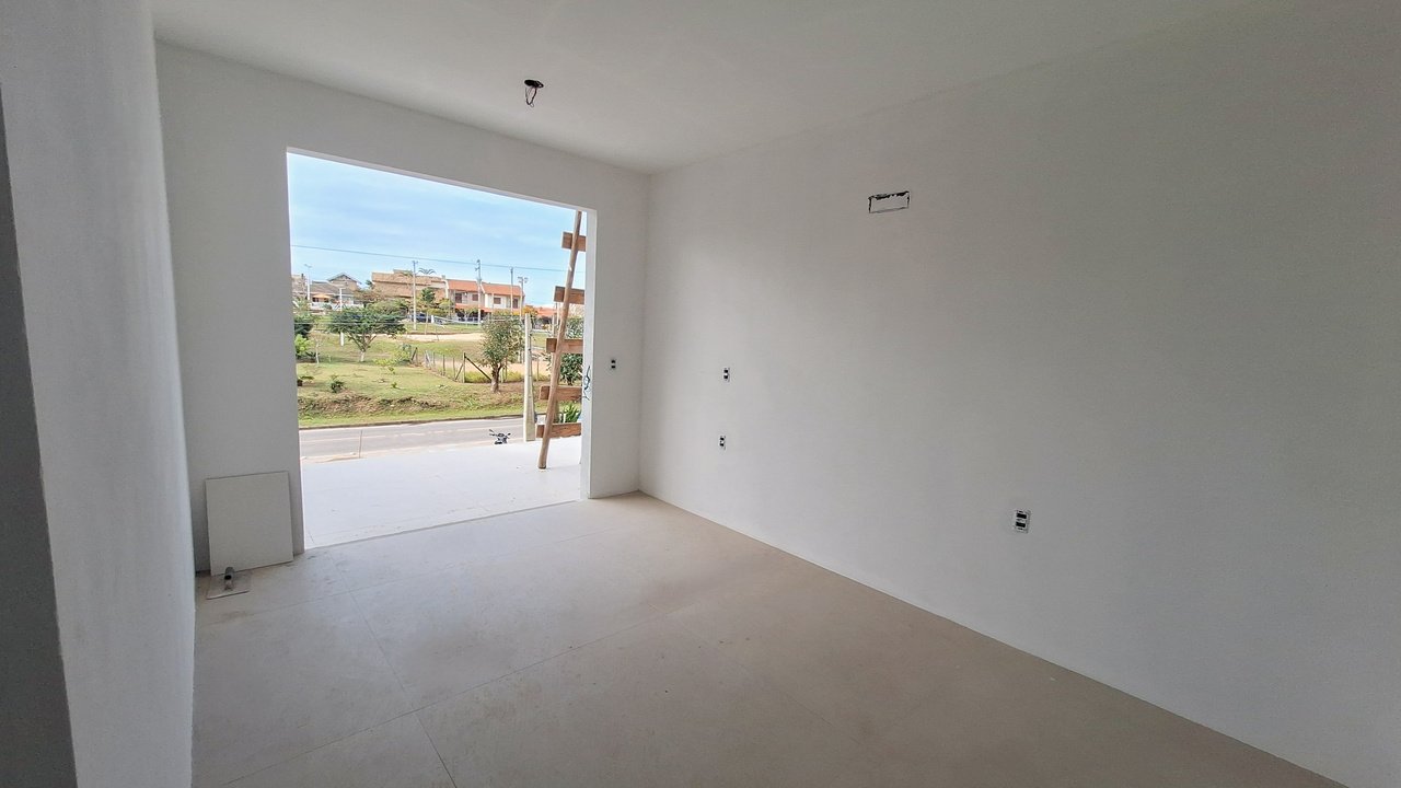 Casa à venda em Garopaba – Com piscina e perto do mar! Casa à venda em Garopaba – Com piscina e perto do mar!