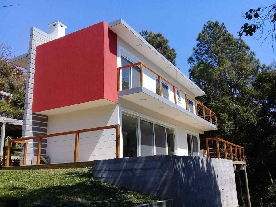 Construtora em Garopaba: Casa na Praia do Silveira Construtora em Garopaba: Casa na Praia do Silveira