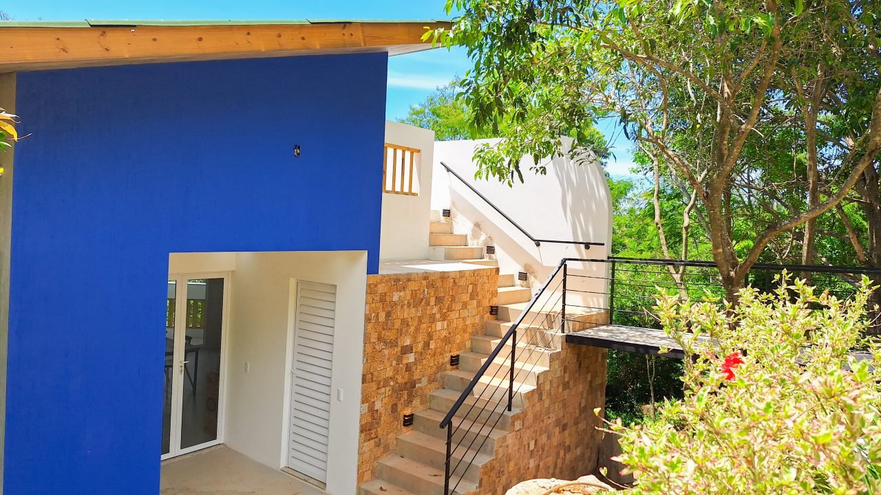 Construtora em Garopaba: Casa com design único no bairro Costa do Macacu Construtora em Garopaba: Casa com design único no bairro Costa do Macacu