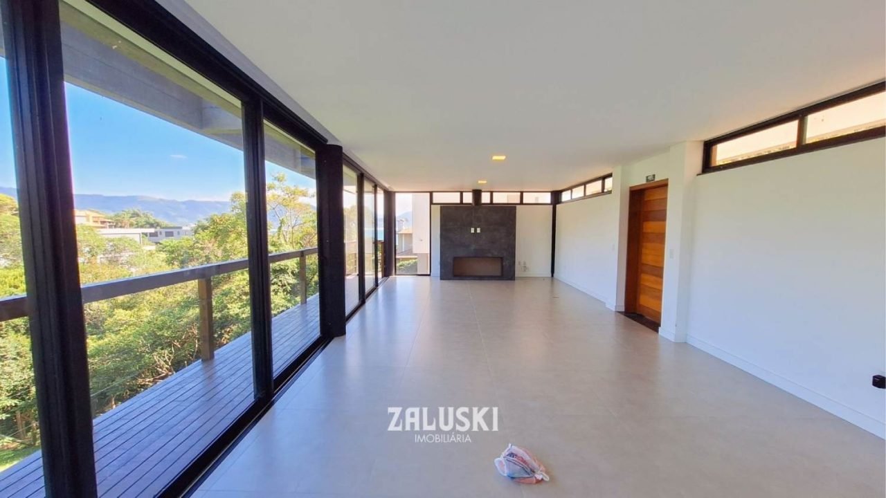 Casa alto padrão – Praia da vigia em Garopaba SC