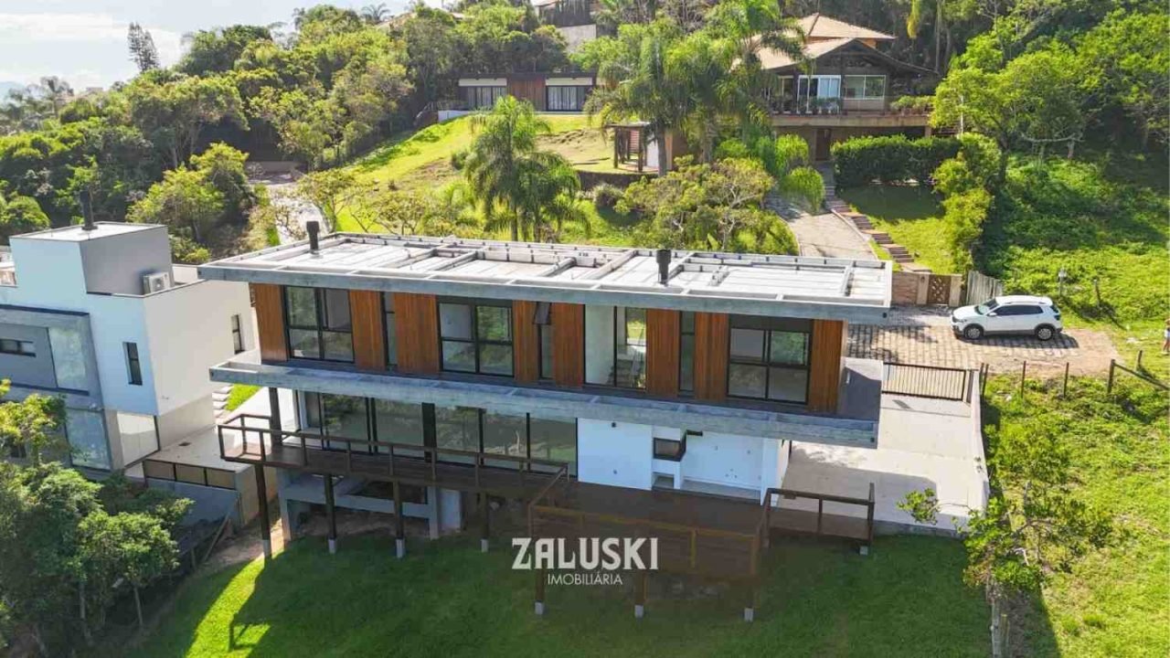 Casa alto padrão – Praia da vigia em Garopaba SC