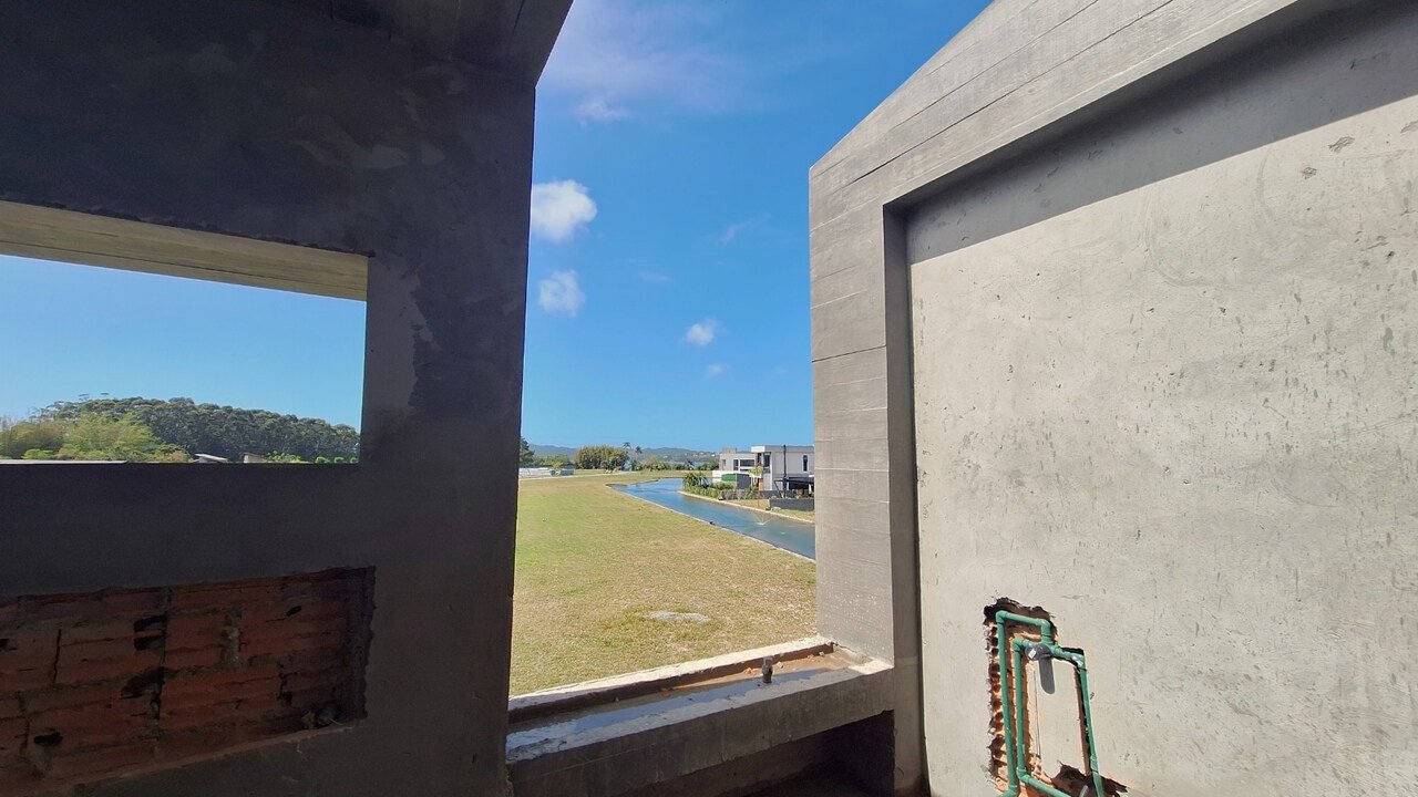 Construtora em Garopaba: Casa aconchegante e moderna