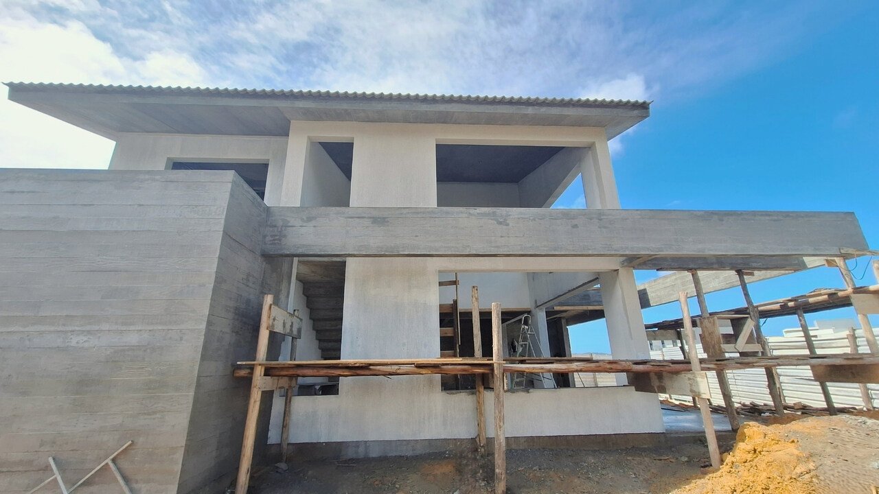 Construtora em Garopaba: Casa aconchegante e moderna