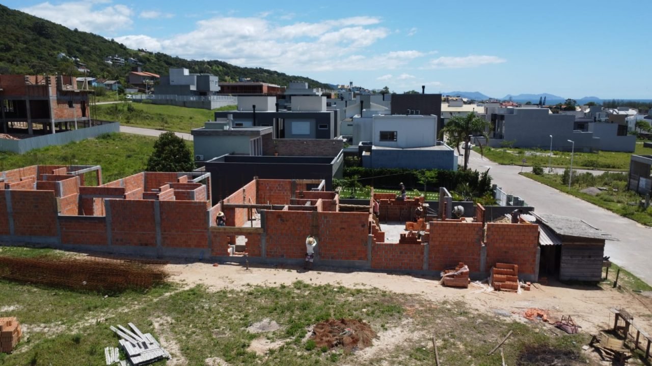 Casas à Venda em Construção no Bairro Ferraz, Garopaba
