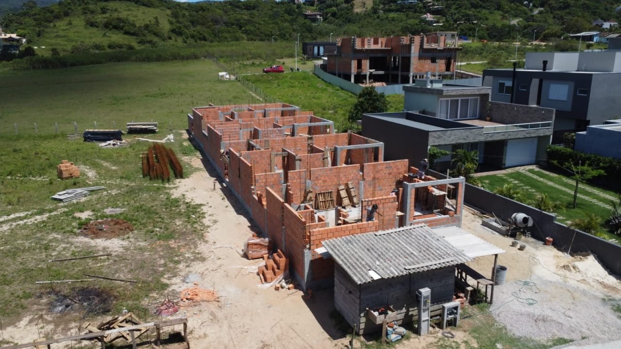 Casas à Venda em Construção no Bairro Ferraz, Garopaba