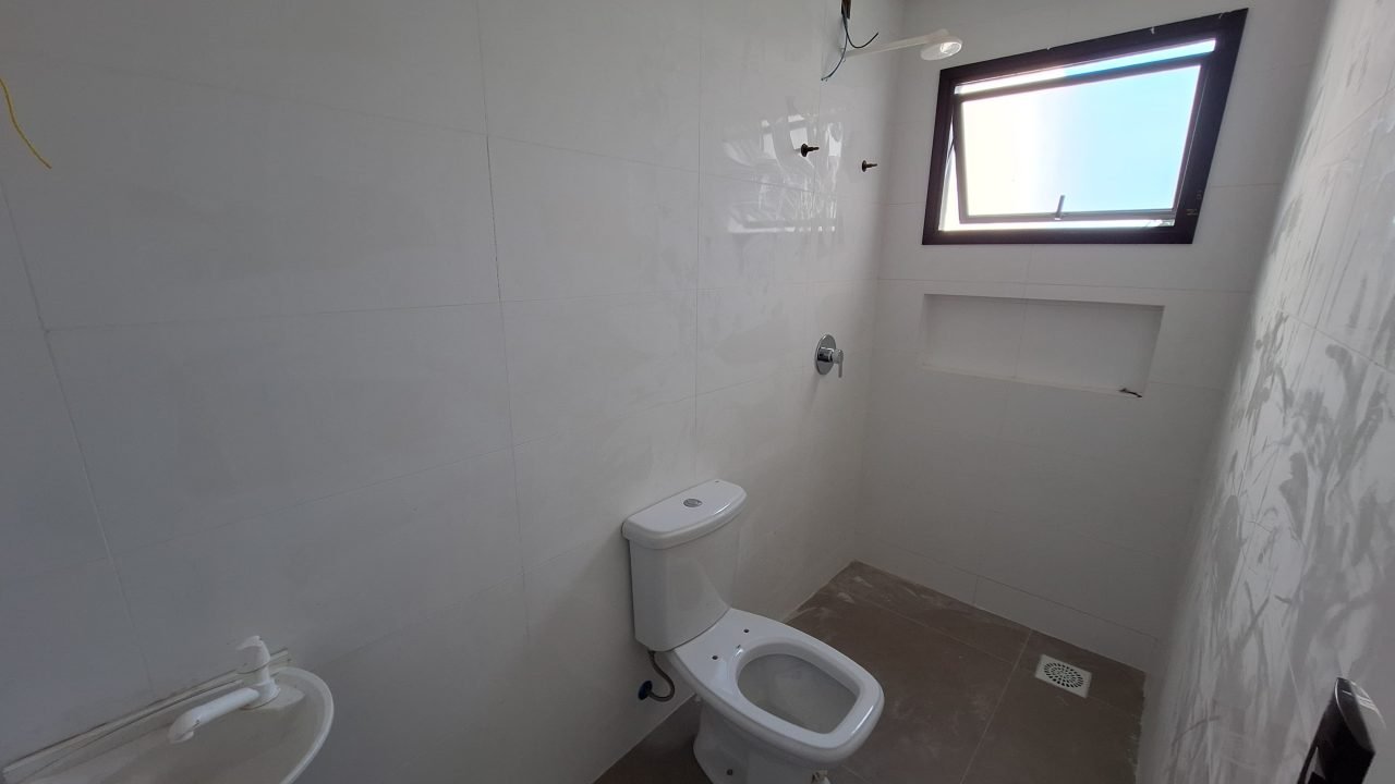 Sobrados à venda no Centro de Garopaba com 2 ou 3 dormitórios