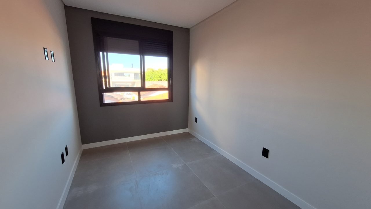 Sobrados à venda no Centro de Garopaba com 2 ou 3 dormitórios