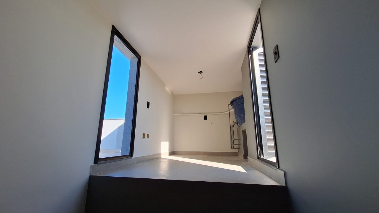 Sobrados à venda no Centro de Garopaba com 2 ou 3 dormitórios