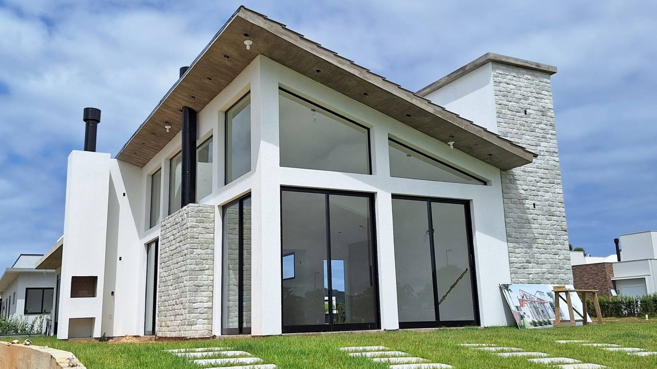 Construtora em Imbituba – 30 anos de experiência Construtora em Imbituba – 30 anos de experiência