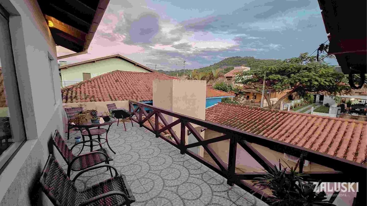 Casas á venda no Centro de Garopaba – SC