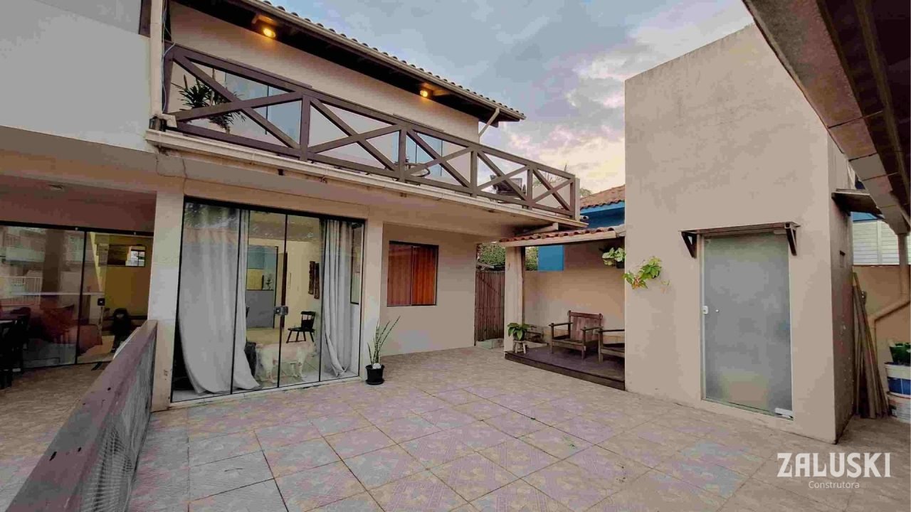 Casas á venda no Centro de Garopaba – SC