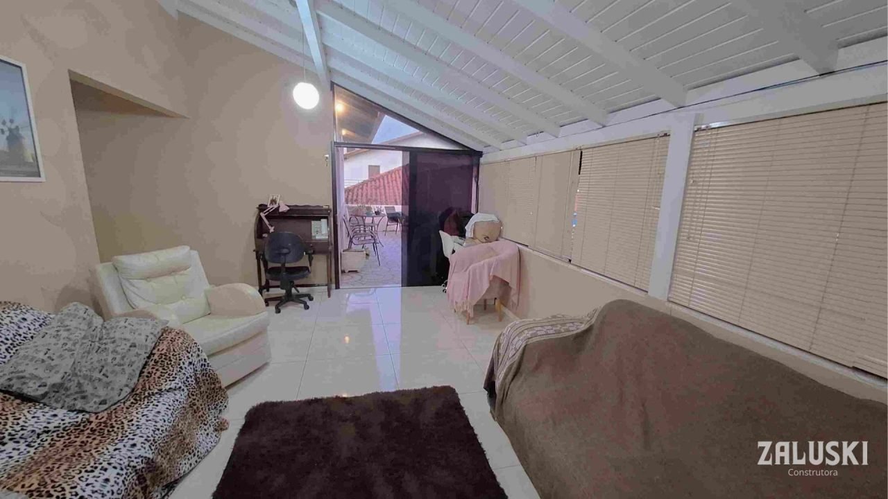 Casas á venda no Centro de Garopaba – SC