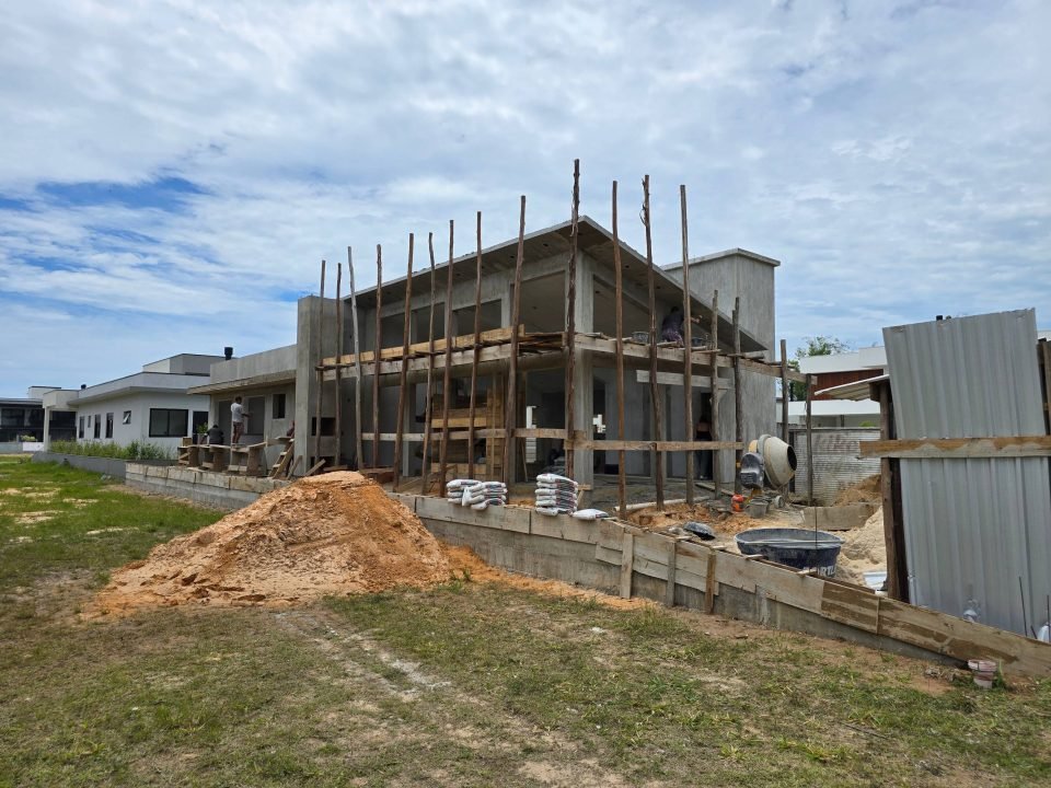 Construtora em Imbituba – 30 anos de experiência Construtora em Imbituba – 30 anos de experiência