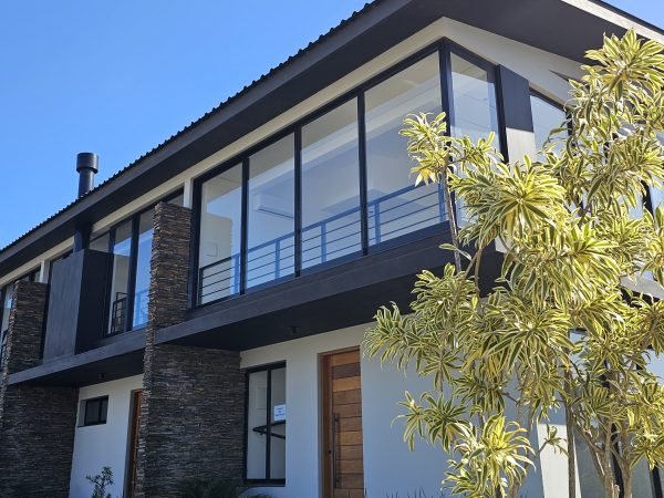 Construtora Prédio Comercial e Residencial em Garopaba